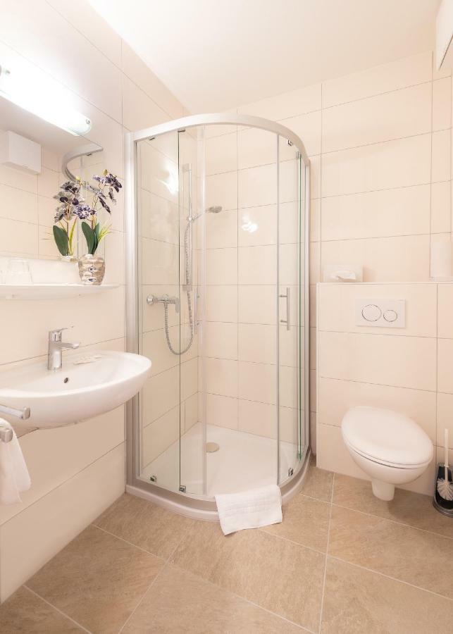 Strandhotel Orchidee Sankt Kanzian am Klopeiner See Dış mekan fotoğraf