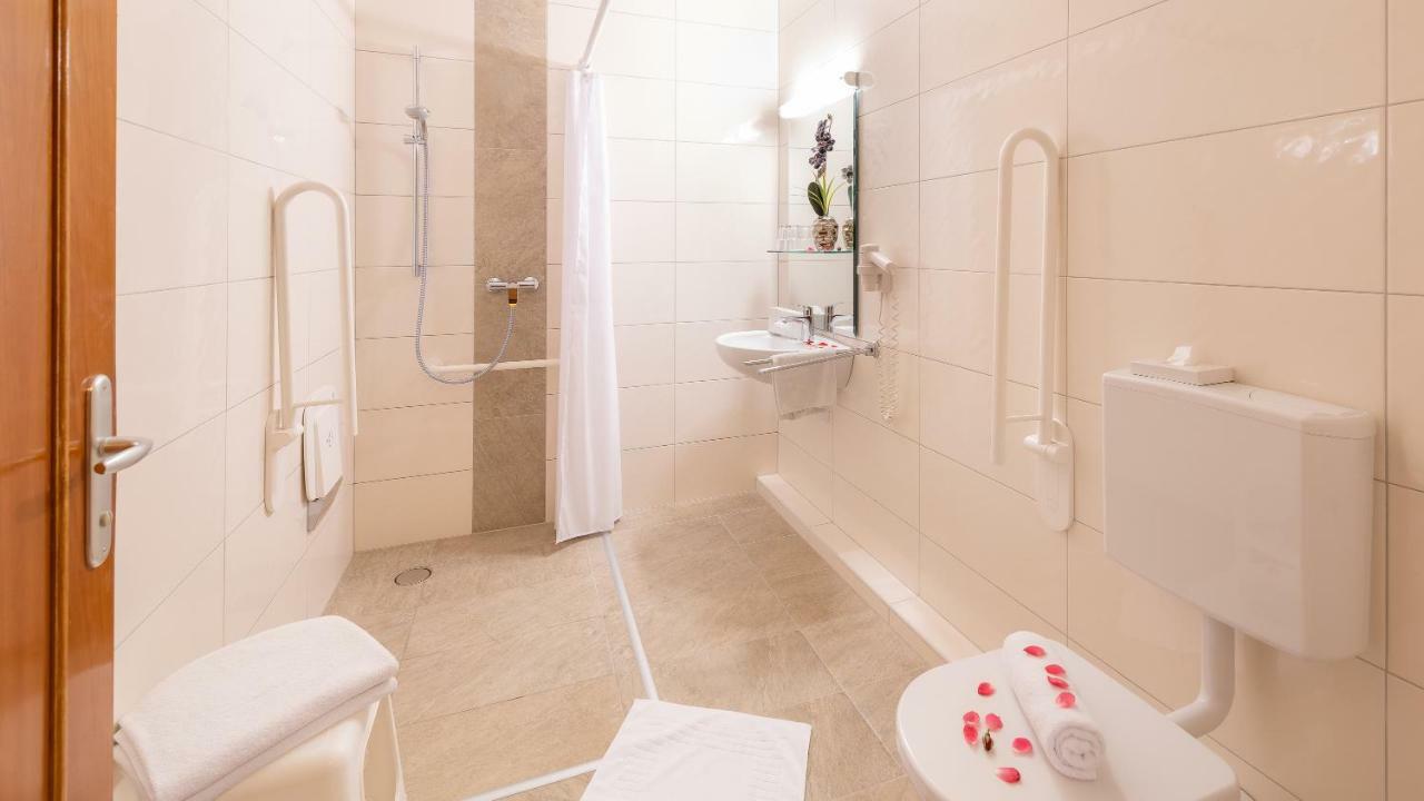 Strandhotel Orchidee Sankt Kanzian am Klopeiner See Dış mekan fotoğraf