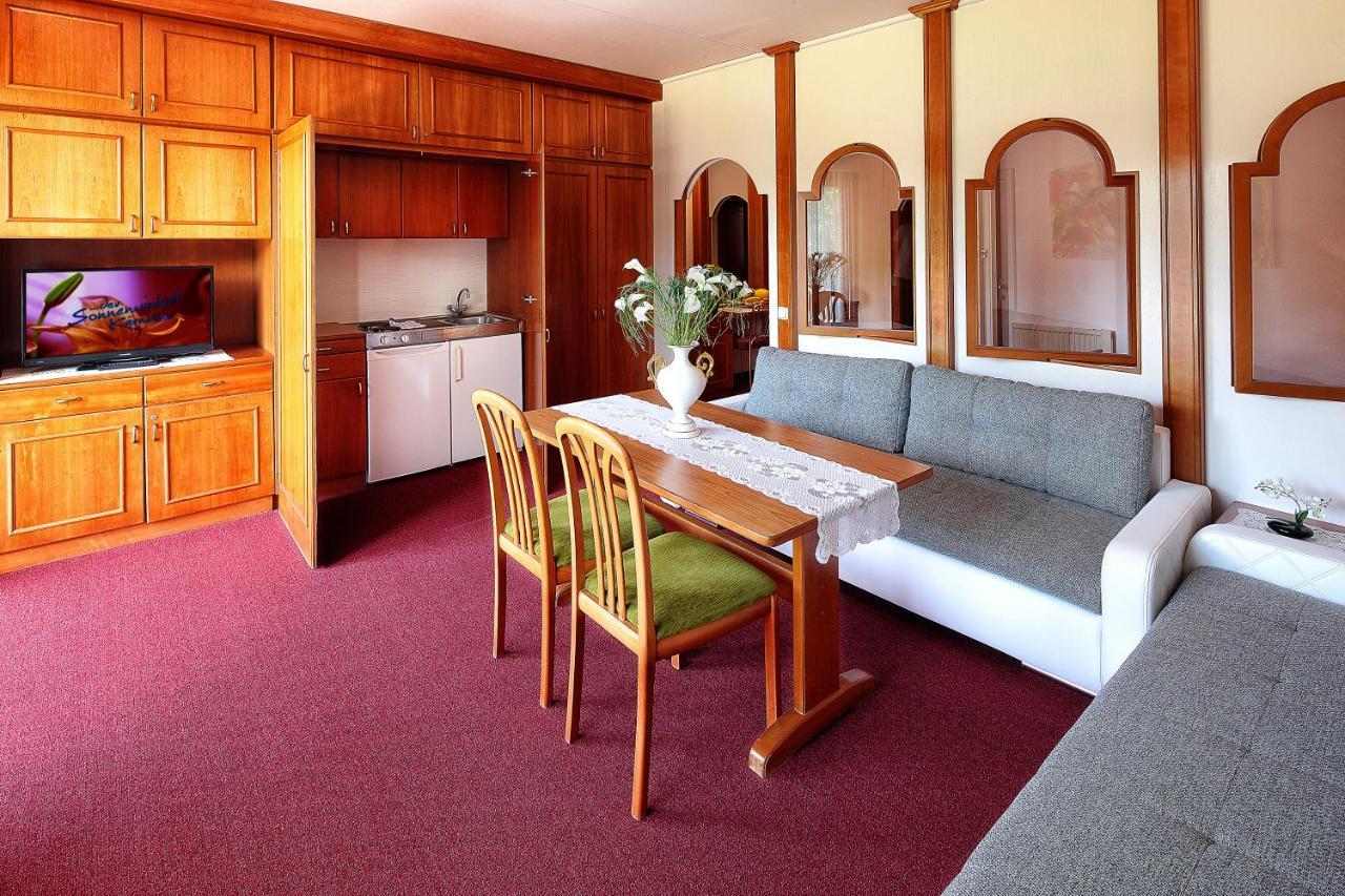 Strandhotel Orchidee Sankt Kanzian am Klopeiner See Oda fotoğraf